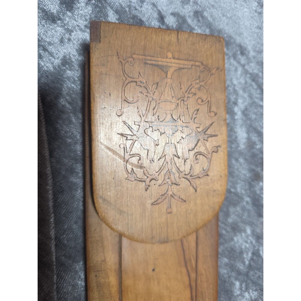 Antique foldable Wooden book shelf applique Handmade Book Holder Engraved - Picture 3 of 5